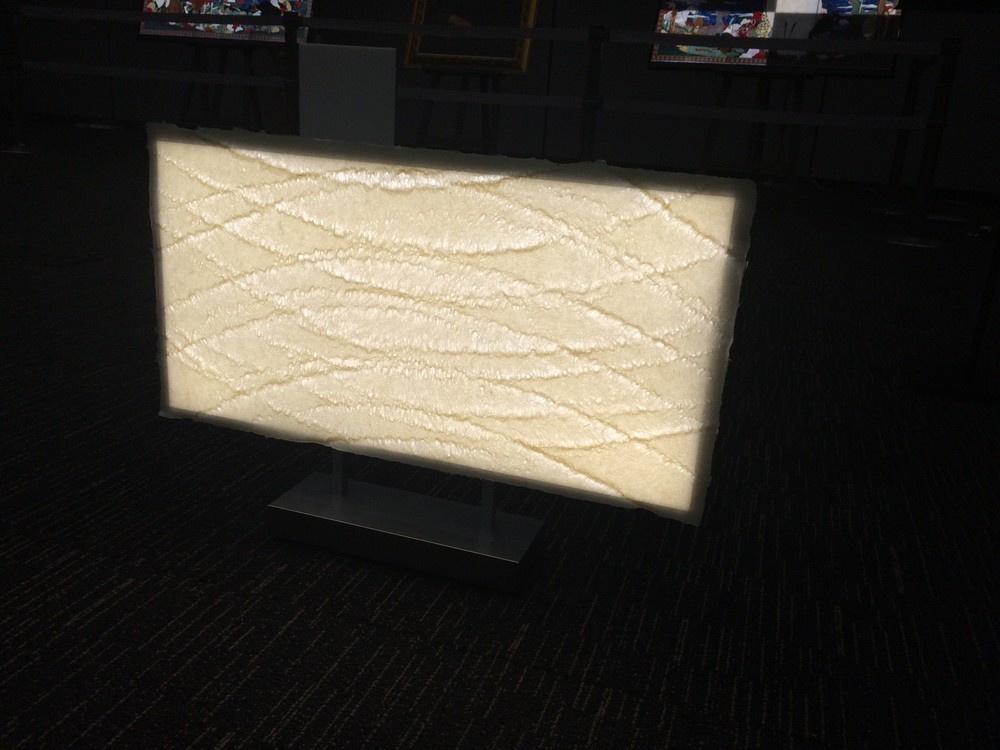 熱くならないため、和紙を貼ることもできる