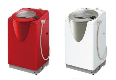 手前に傾く洗濯槽で、使いやすさとスタイリッシュを両立した「タテ型洗濯機」