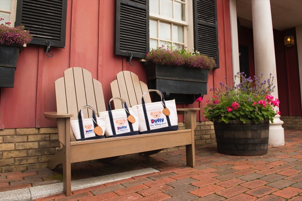 15周年の特別なトートバッグ（C)Disney