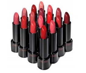 資生堂、アイデンティティーカラー「赤」を極めた高機能口紅「ルージュルージュ」発売