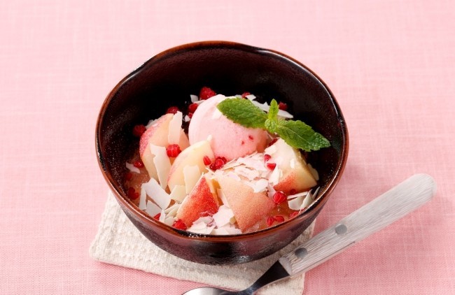 桃のゼリー仕立て