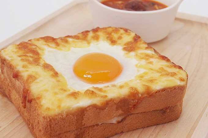 「天空の城ラピュタ」に登場する「目玉焼きトースト」