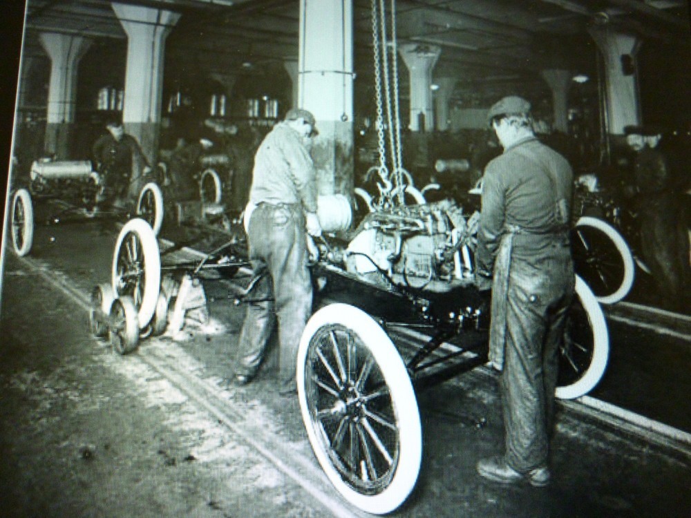 T型フォード量産の様子