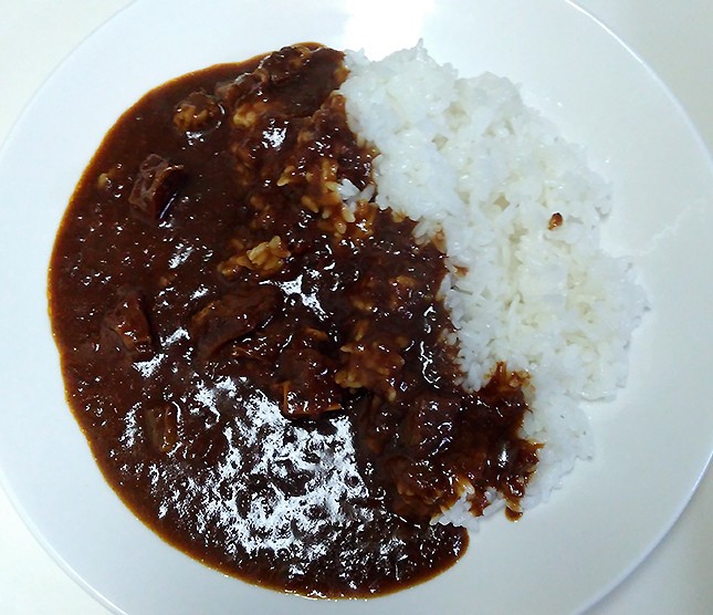 熊本の復興を「食べて応援」　ホテル「ニュースカイ」オリジナルカレーがウマいぞ！