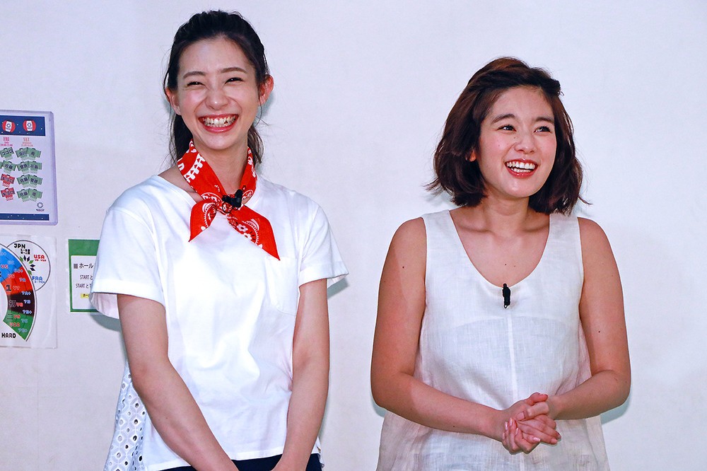 （写真左から）足立梨花さん、筧美和子さん