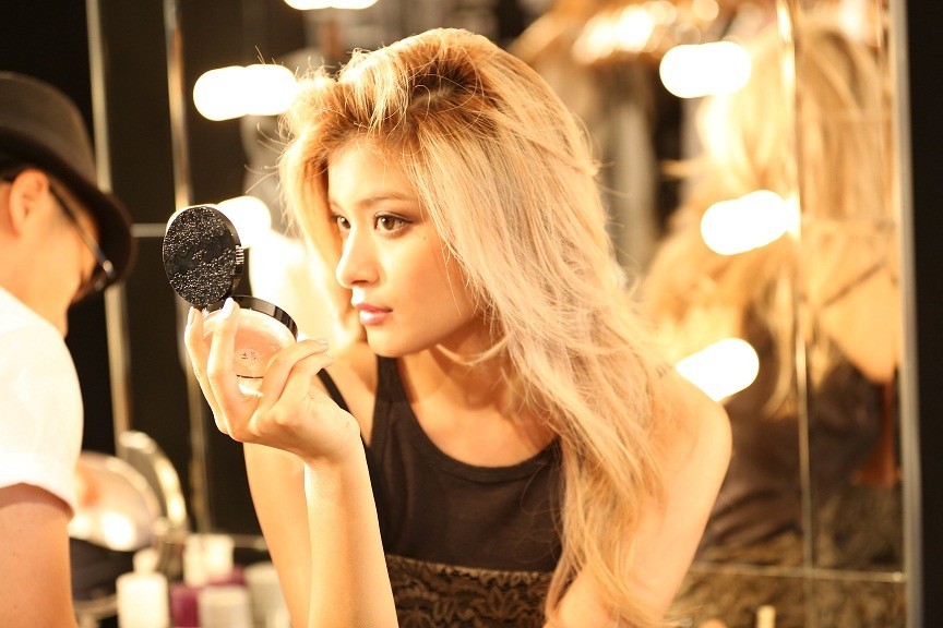 「ヴィセ アヴァン」イメージムービーのオフショット