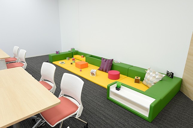 子ども連れのファミリー向けスペースも用意されている