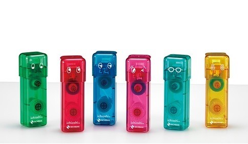 左から定番色のグリーン、レッド、ブルー、限定色のチェリー、アクア、レモン