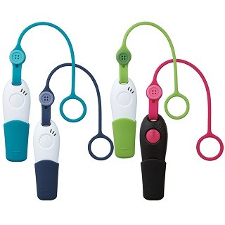 緊急メールを送れる防犯アクセサリー「みまもりホイッスル」