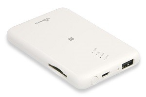 SDカードやUSBストレージとスマホ/タブレットがワイヤレスでつながるカードリーダー、ラトックから