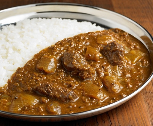 マトンがスパイスと玉ねぎで食べやすいカレー　良品計画から