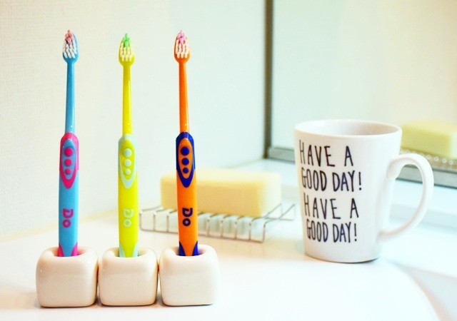 ポップな北欧雑貨テイストの「Doクリア」歯ブラシ、数量限定発売