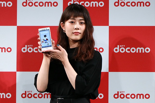 朝ドラ女優・高畑充希、ドコモ新製品発表会でドローン操縦に挑戦　その結末は...