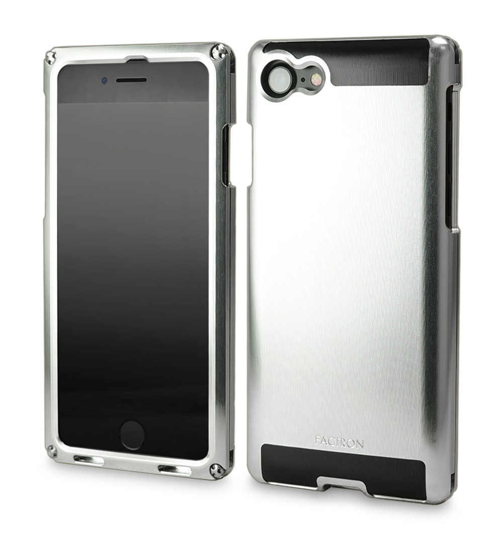ジュラルミン製と超々ジュラルミン製のオーダーメイドiPhone 7ケース