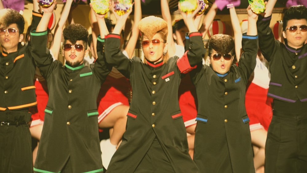 この中に肩痛を押して踊っているメンバーが実はいる…