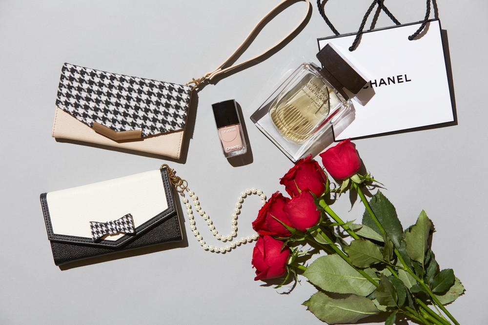 「せとはる」編集長コラボのiPhone 7／6s／6ケース　デザインは2タイプ