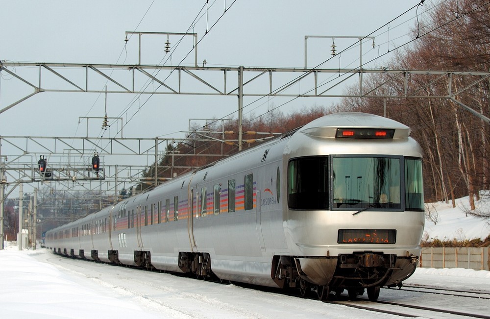団体臨時列車「カシオペア」で行く1月の小樽や洞爺湖めぐる旅