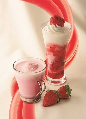 カフェ・ド・クリエに苺、うにを使った新メニュー登場