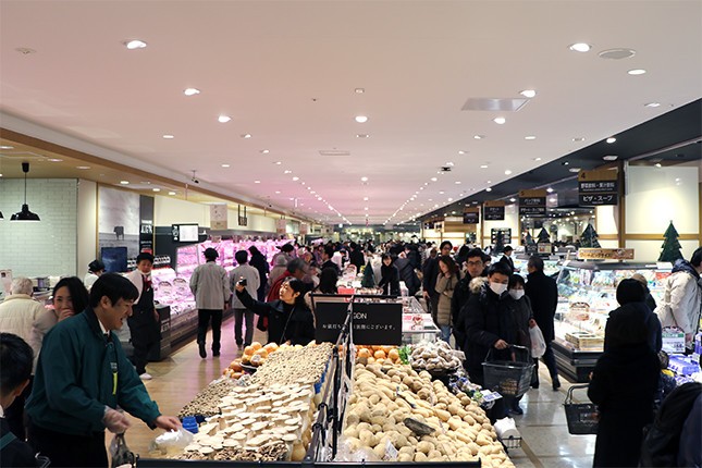 1階の食品フロア