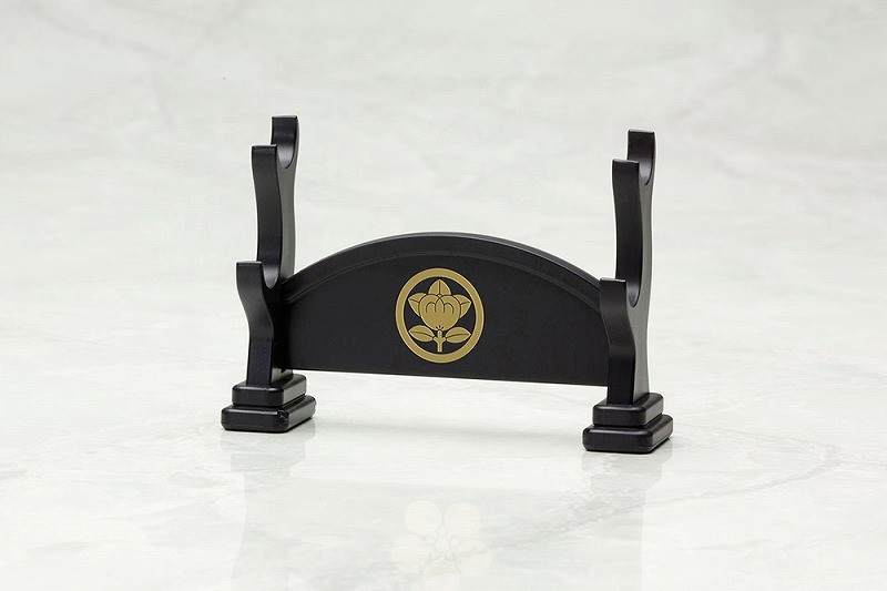 伊家家紋「丸に橋」紋が入った箸置きが付属