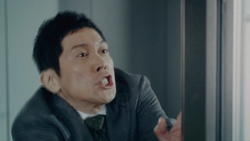 「（自動ドアが）開かない…！？」（佐々木さん）