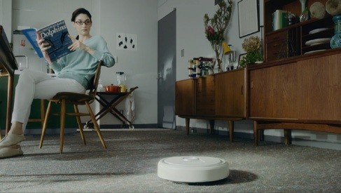 「？（ロボット掃除機が止まった…）」（主婦）