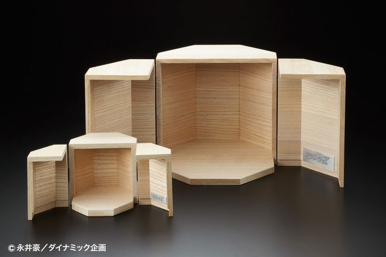 観音開き仕様の桐箱