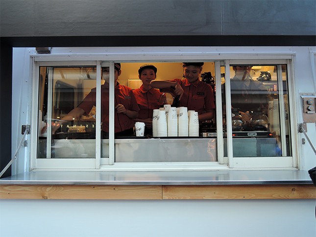 六本木ヒルズ・大屋根プラザに登場した仮設店舗