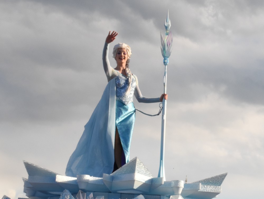 「フローズンファンタジーパレード」