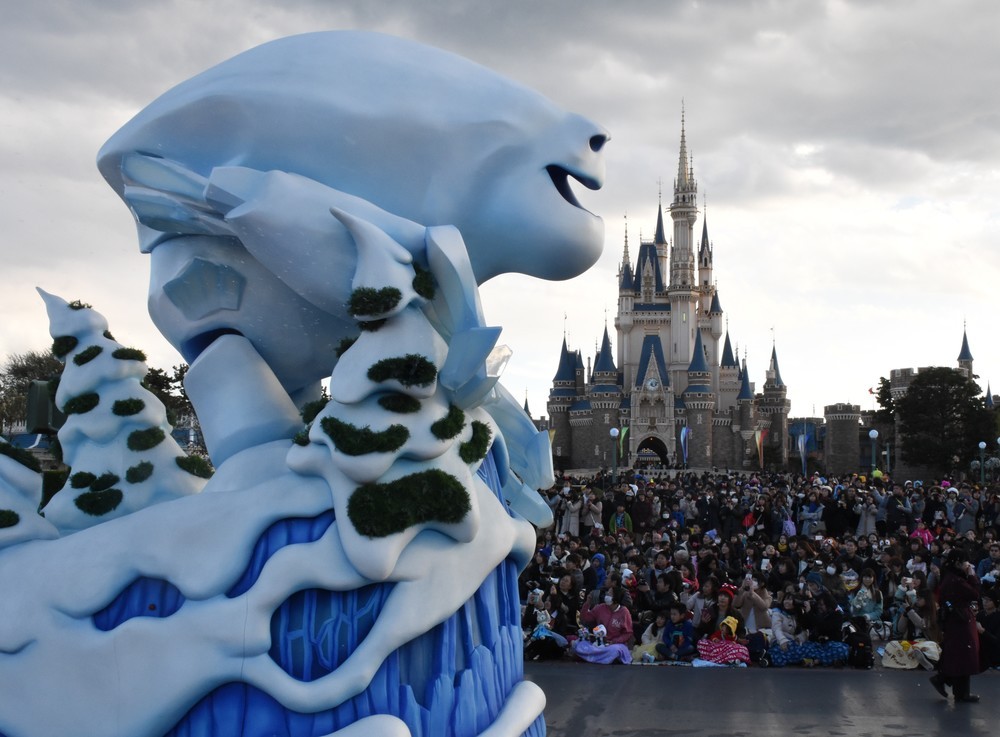 「フローズンファンタジーパレード」