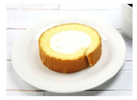 北海道産の生クリーム「至福のくり～むロール」、スリーエフ