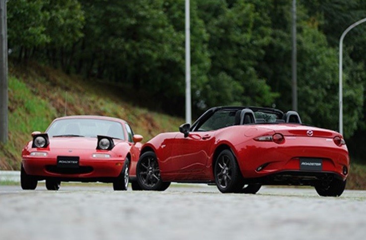 初代ロードスターの象徴的カラー復刻！