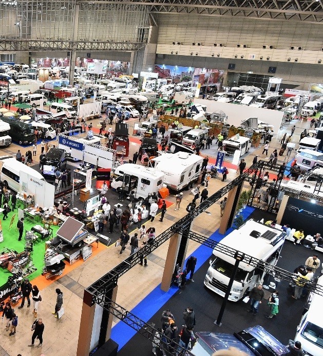 日本最大級「キャンピングカー」300台の展示会　無料で「試乗体験」実施