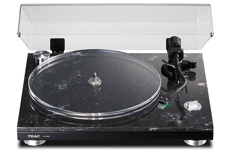 「上質なデザイン、高い基本性能」のアナログターンテーブル　ティアック