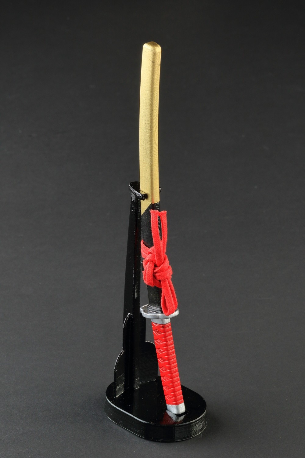 掛け台に置かれた信長モデル