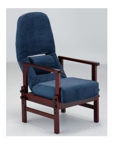 背中の自然な S字カーブをサポートする椅子