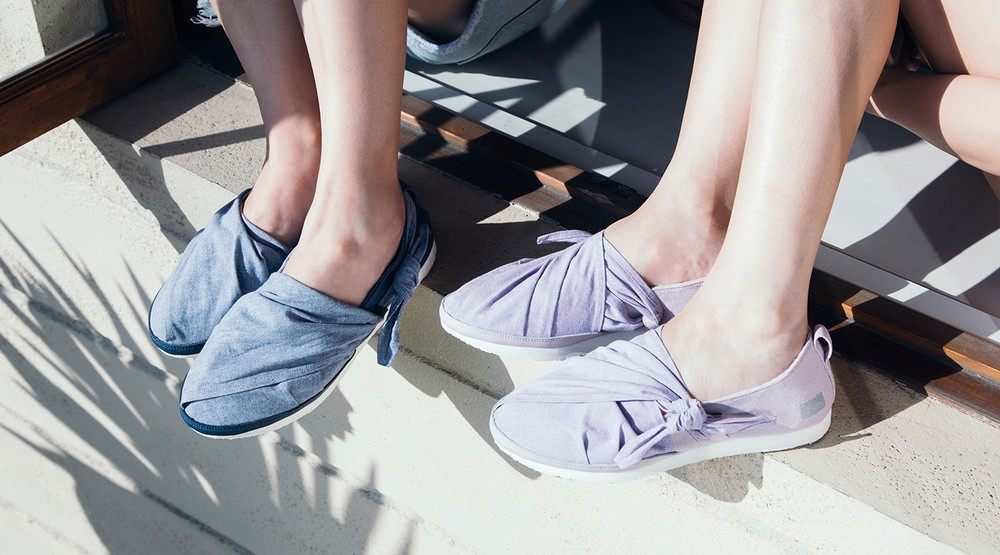 風呂敷みたいに足を包む　「オニツカタイガー」の春夏向けスニーカー