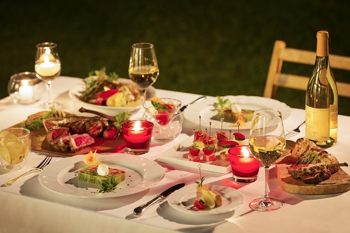 料理に合わせて4種類の信州ワインを用意し、ご当地ならではのペアリングを提案