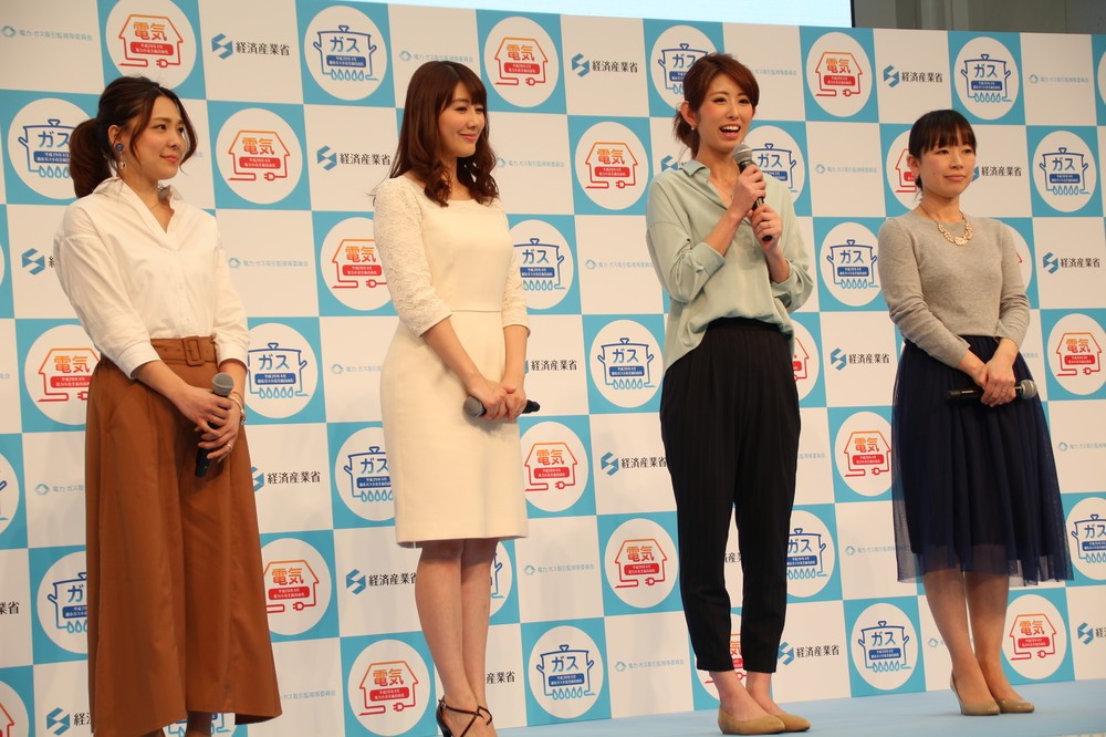 （左から）臼井さん、安さん、奈良部さん、zumyさん