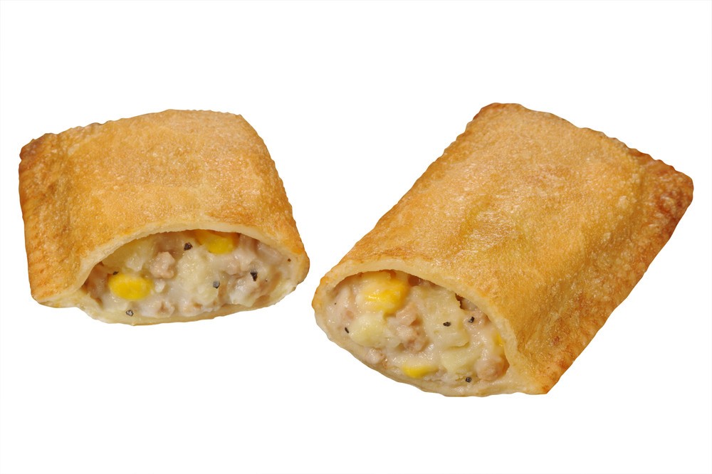 ミニストップ「揚げピザ」に新作「ベーコンポテト」登場　おいしくないわけがない！