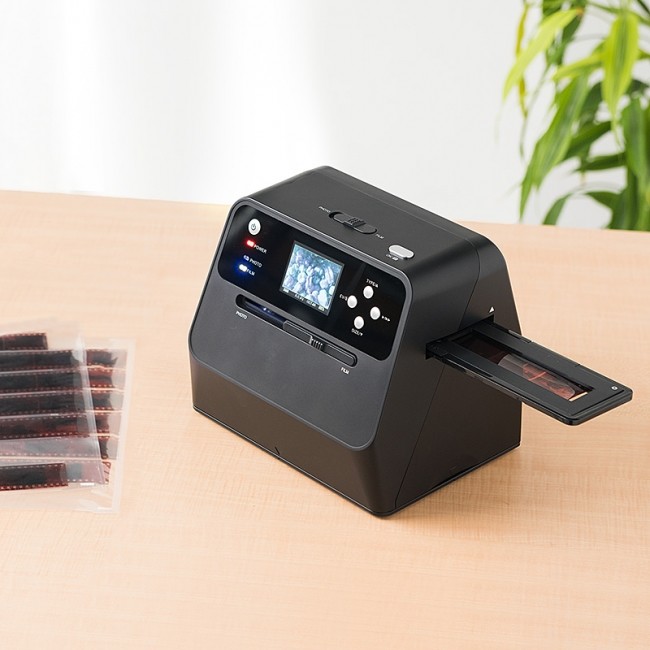 昔の写真やフィルムをPCレスでデジタルデータ化　劣化から守れる写真・フィルムスキャナー