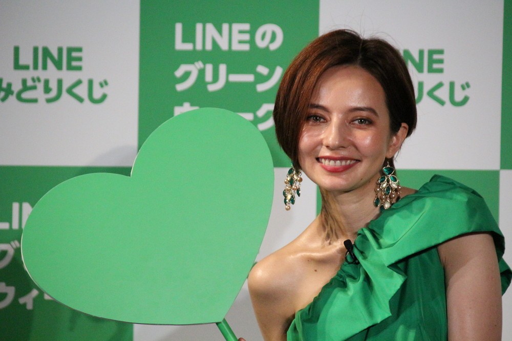 ベッキー、自虐まじえて暴露連発　 LINEの友達は「10人」、芸能人は...