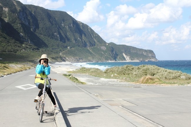 「さるびあ丸」で行く新島＆式根島ツアー2泊3日　電動折り畳み自転車がレンタル可能