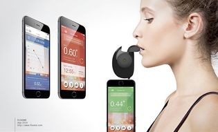 スマホで「飲み過ぎ度」がわかる！　飲み会で使えそうな携帯型アルコール濃度測定器