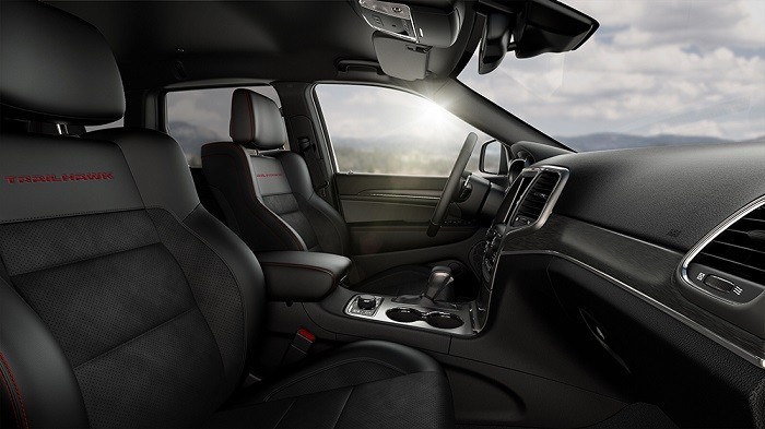 グランドチェロキーで最もオフロード走行に卓越した限定モデル
