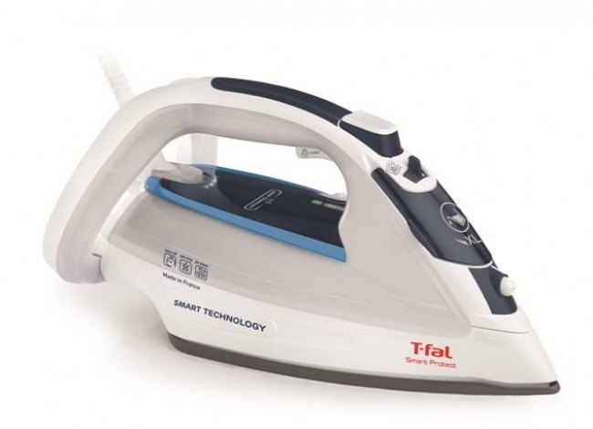 温度設定不要！　生地を傷めないアイロン「スマートプロテクト」　パワフルスチームで頑固なシワもキレイに