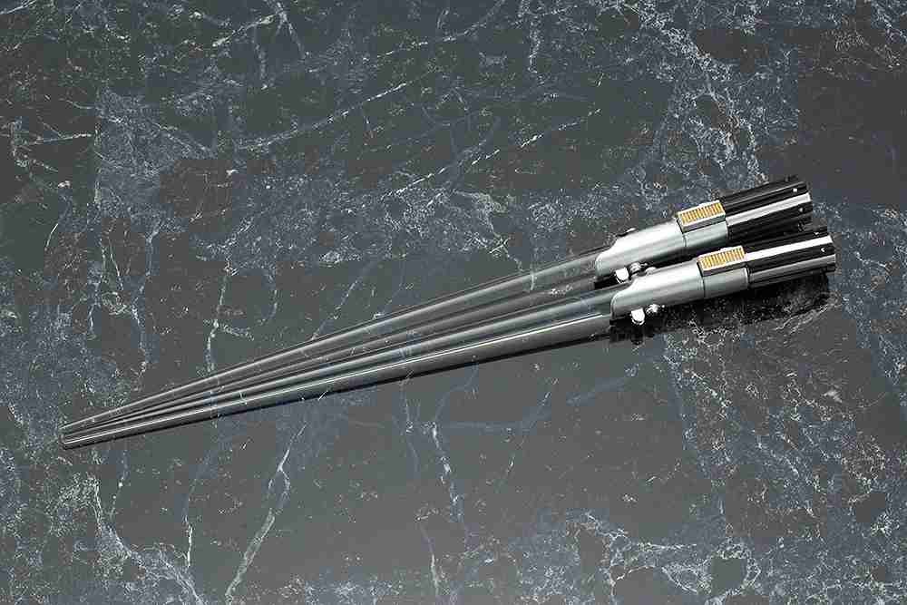 光らないと……　（c） & TM Lucasfilm  Ltd.