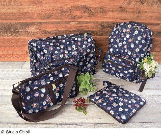 夏の旅行はトトロと一緒　トラベルグッズ「となりのトトロ お花ちらしシリーズ」発売