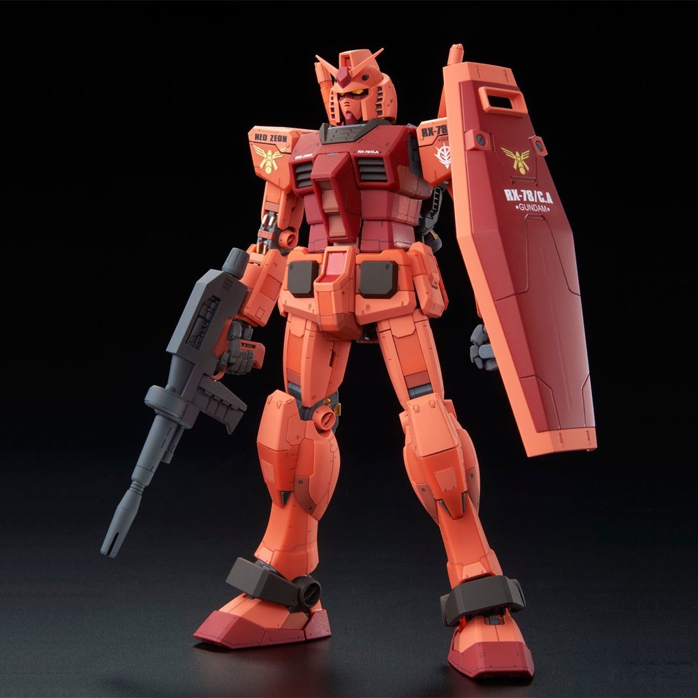 ゲーム「機動戦士ガンダム ギレンの野望」の「キャスバル専用ガンダム」1/100スケールモデル