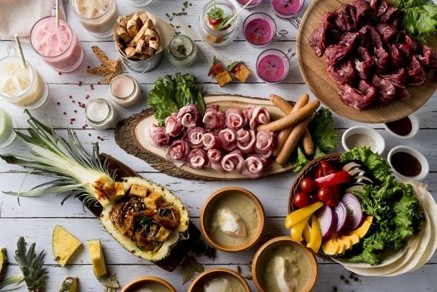 松屋銀座に「可動式の屋根」付きビアガーデン　急な雨でももう安心！